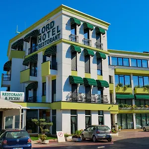 Hotell Lord Tirana, Vorë