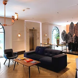 Iliria Boutique **** تيرانا